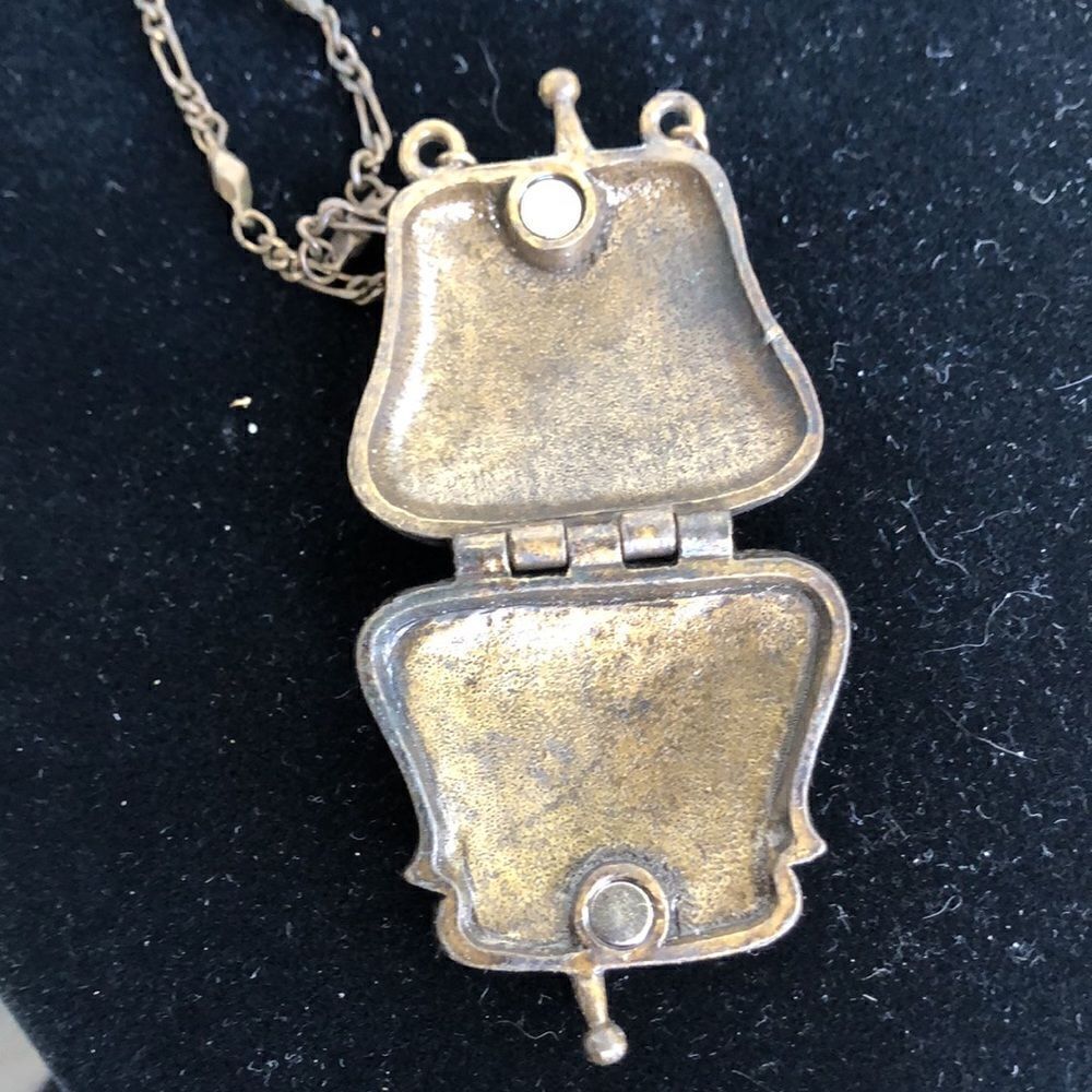 Enamel purse locket - Picture 6 of 7